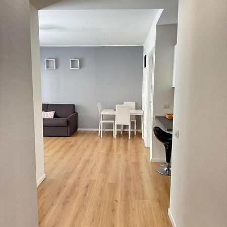 Ferienwohnung Lux Fara Mailand Exterior foto