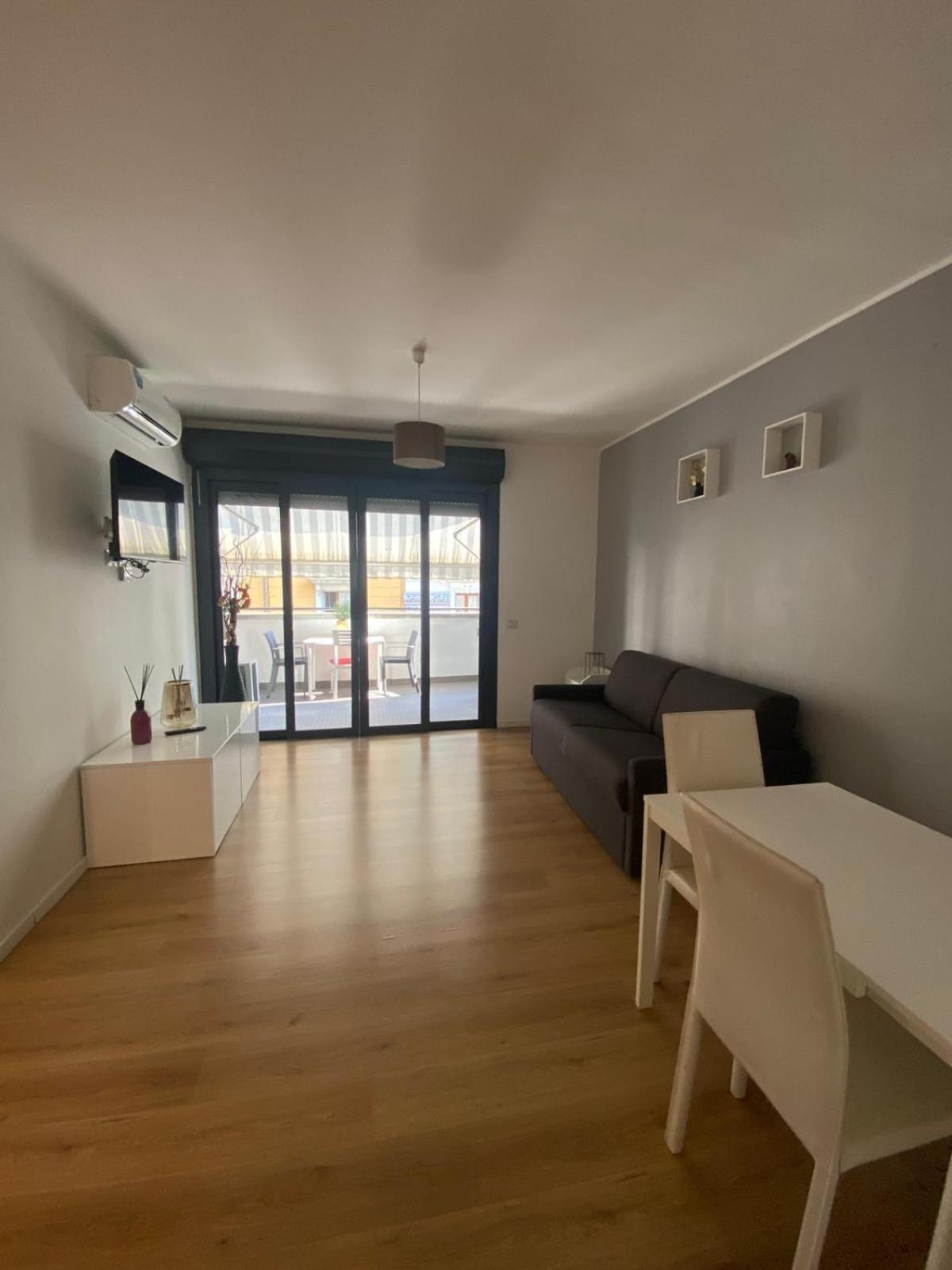 Ferienwohnung Lux Fara Mailand Exterior foto