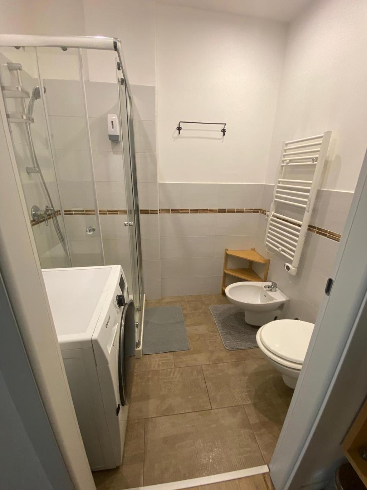 Ferienwohnung Lux Fara Mailand Exterior foto